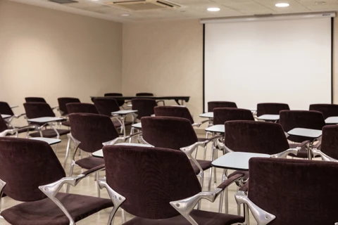 Sala Viena + Capellanes